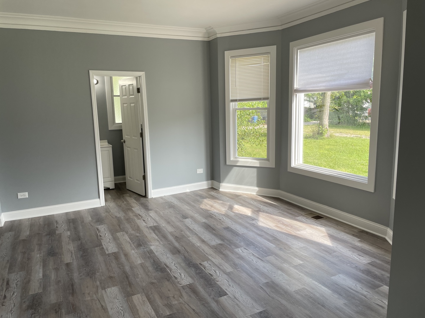 12033 S Wallace Street Property Photo 5