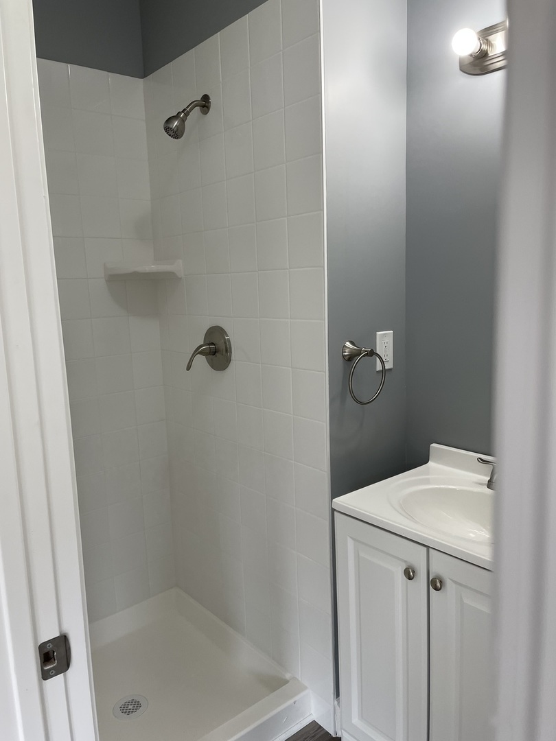 12033 S Wallace Street Property Photo 8