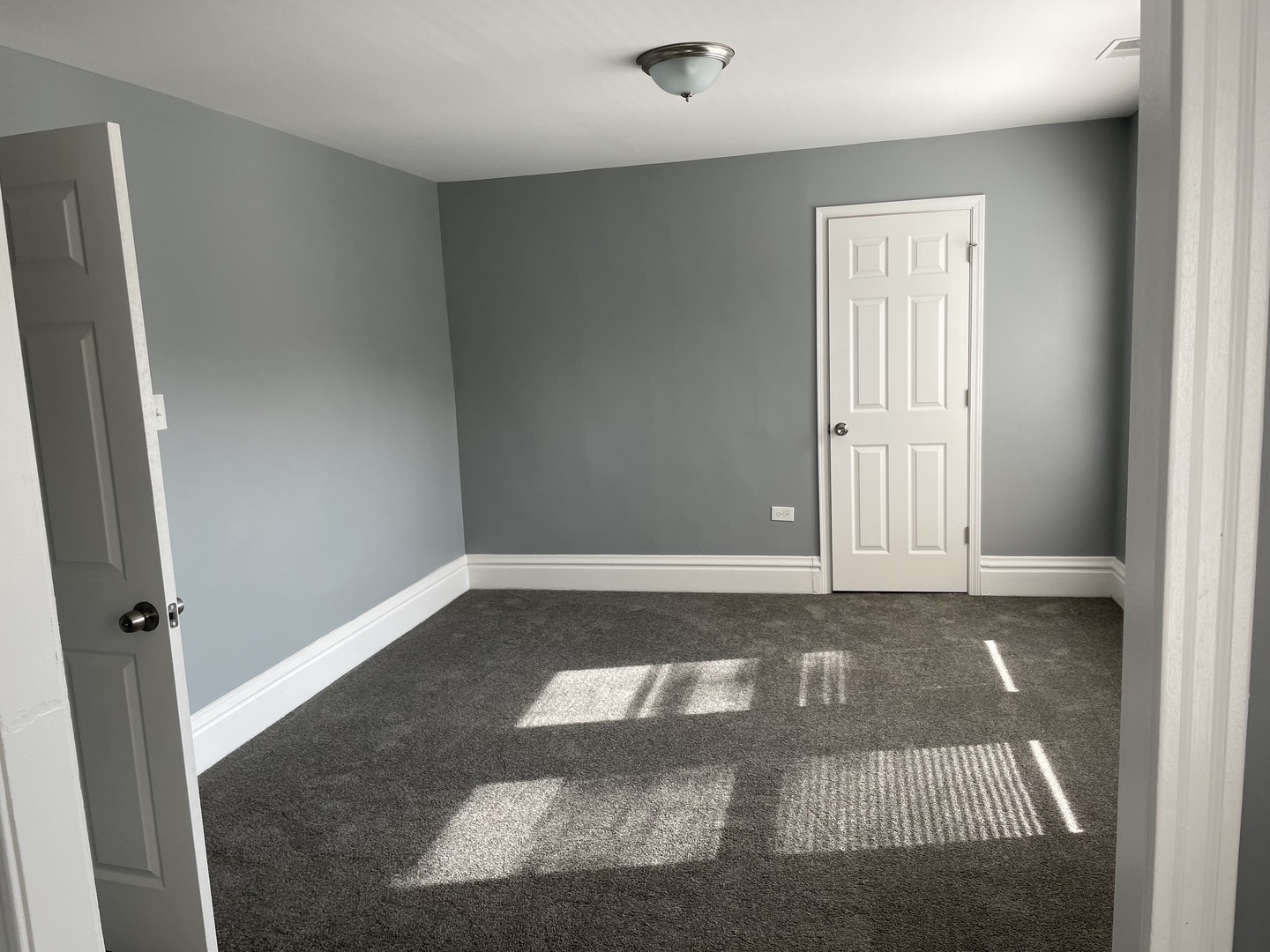 12033 S Wallace Street Property Photo 19