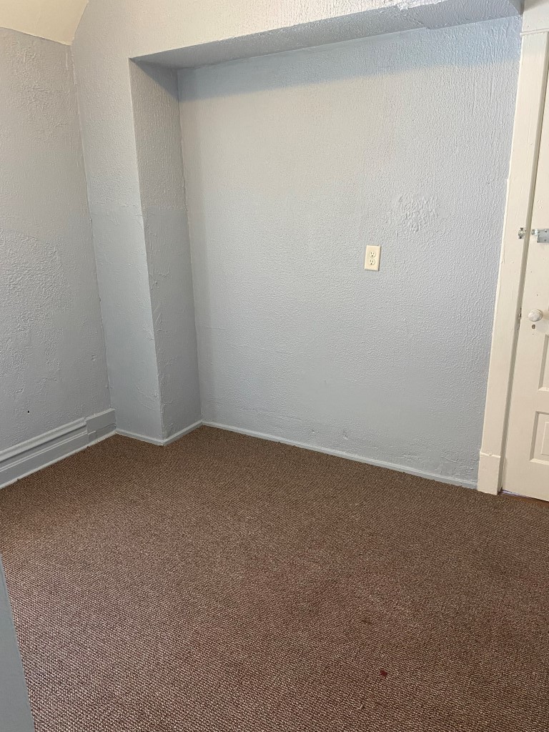 1315 S 7th Avenue Property Photo 17