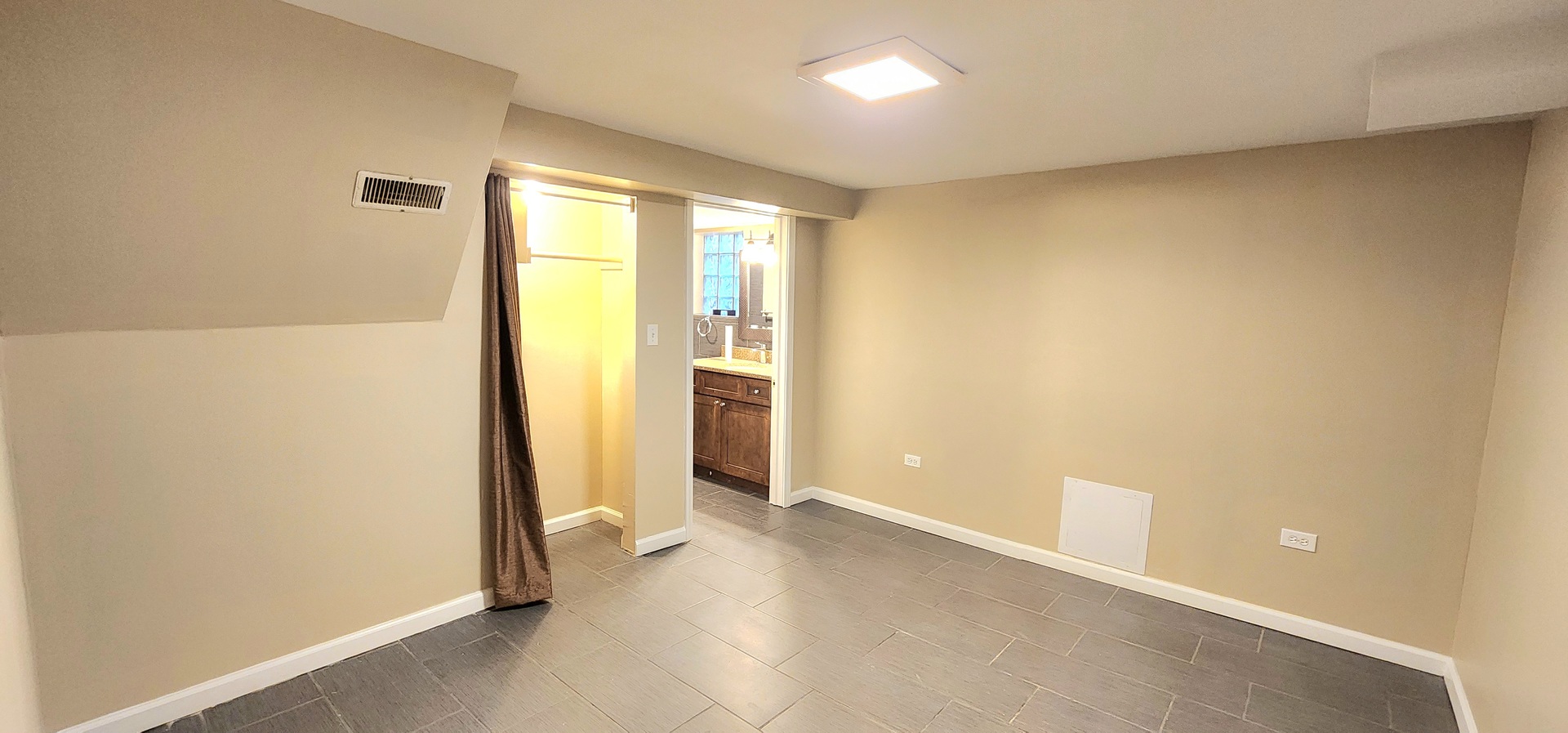 2948 S Lyman Street Property Photo 14