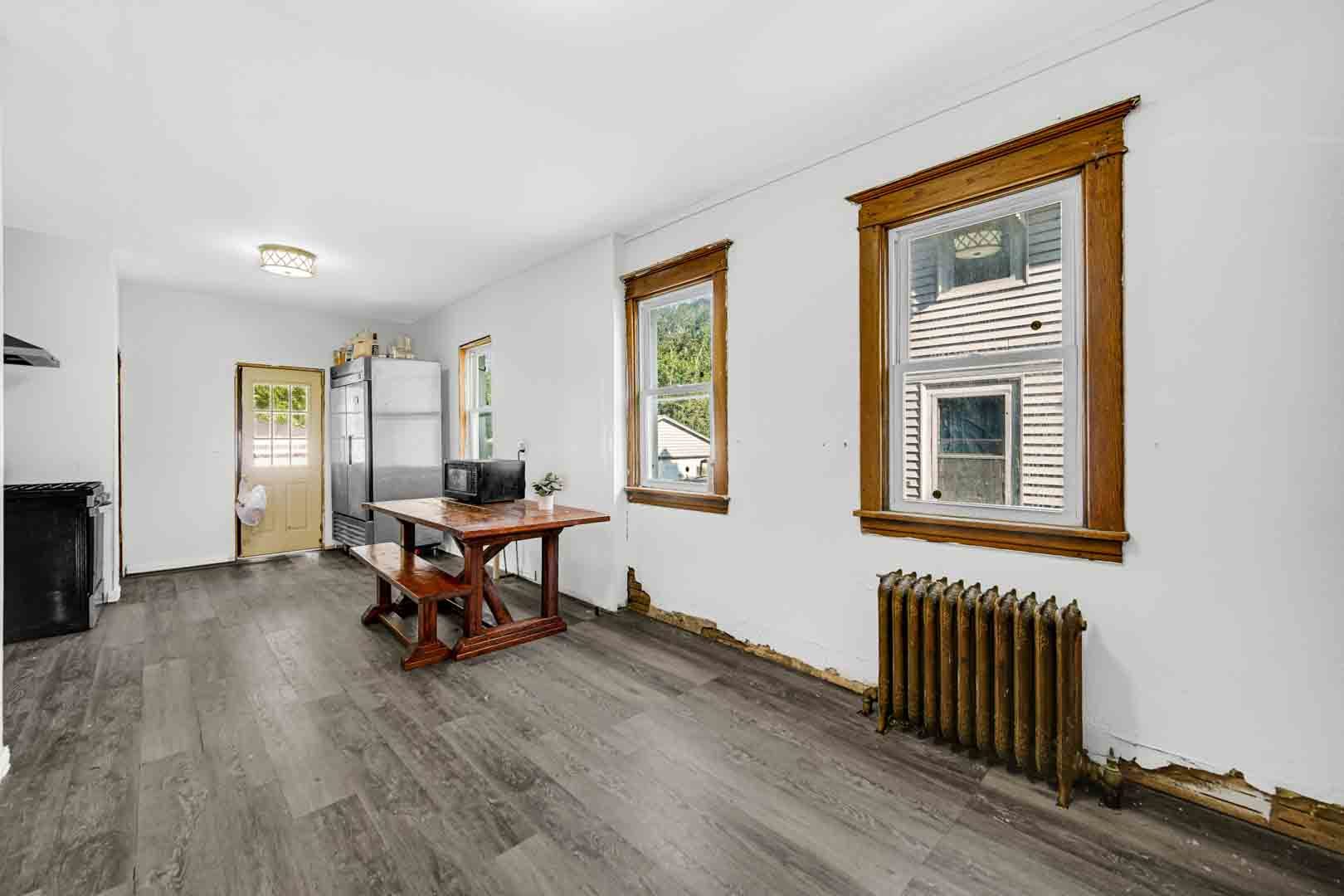 508 N View Street Property Photo 6