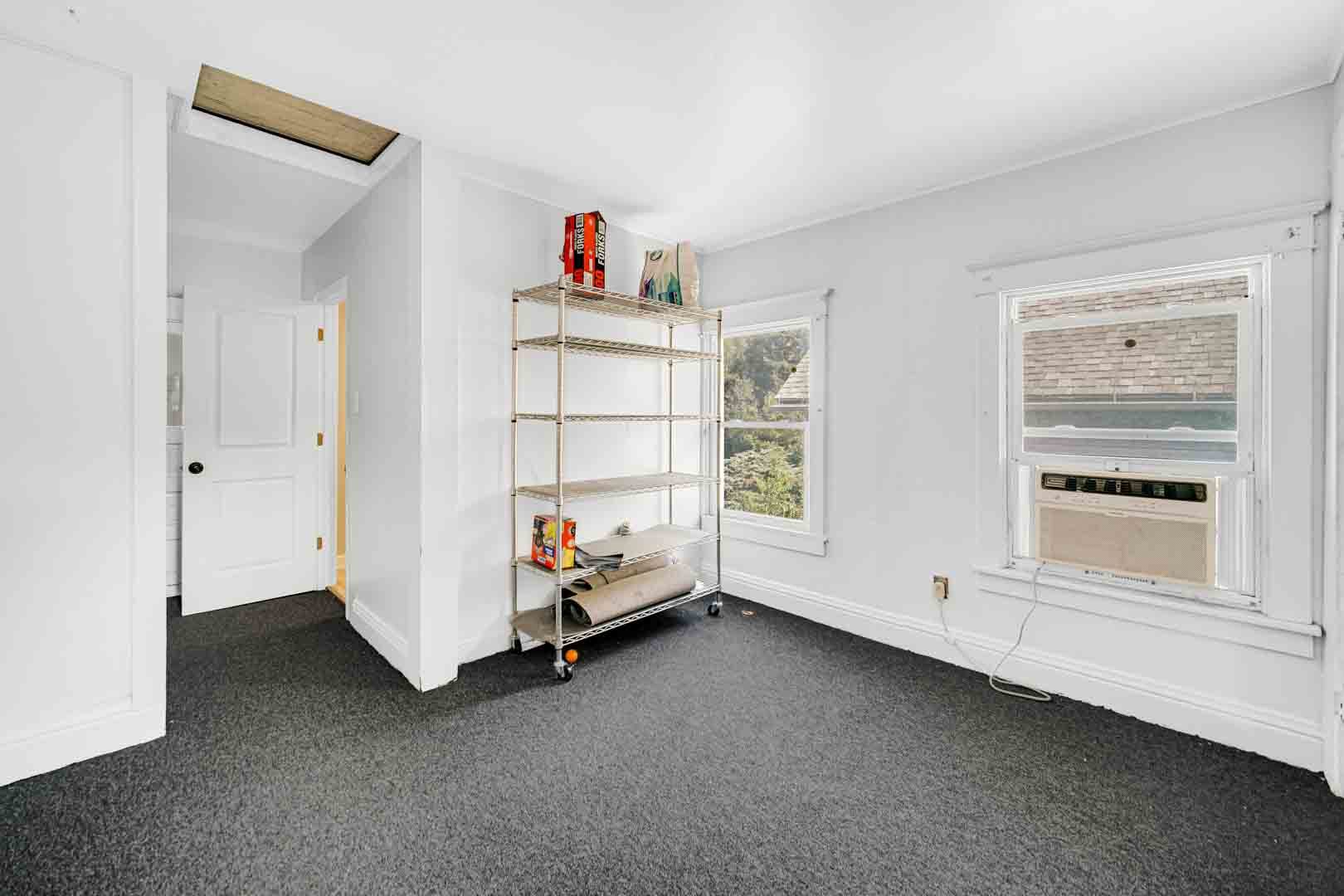 508 N View Street Property Photo 10