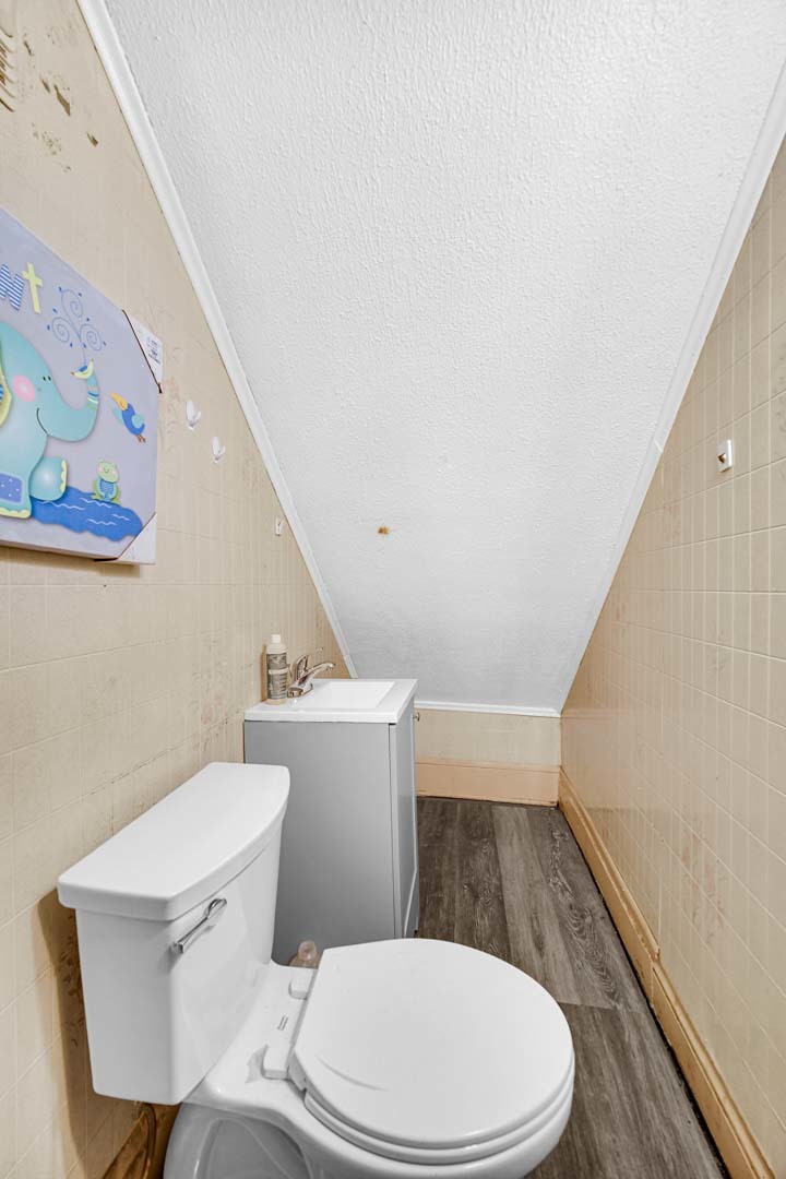 508 N View Street Property Photo 14