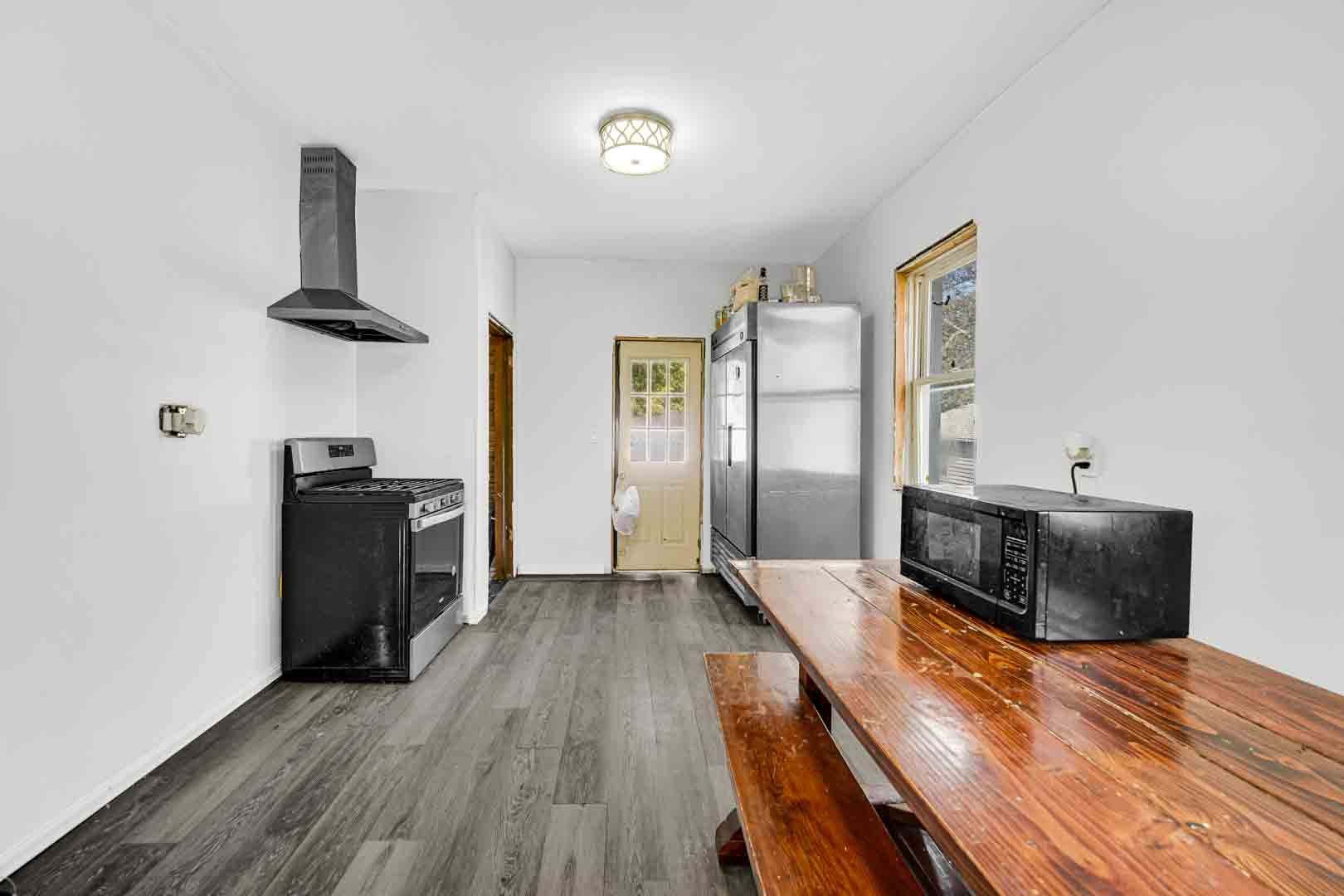 508 N View Street Property Photo 15