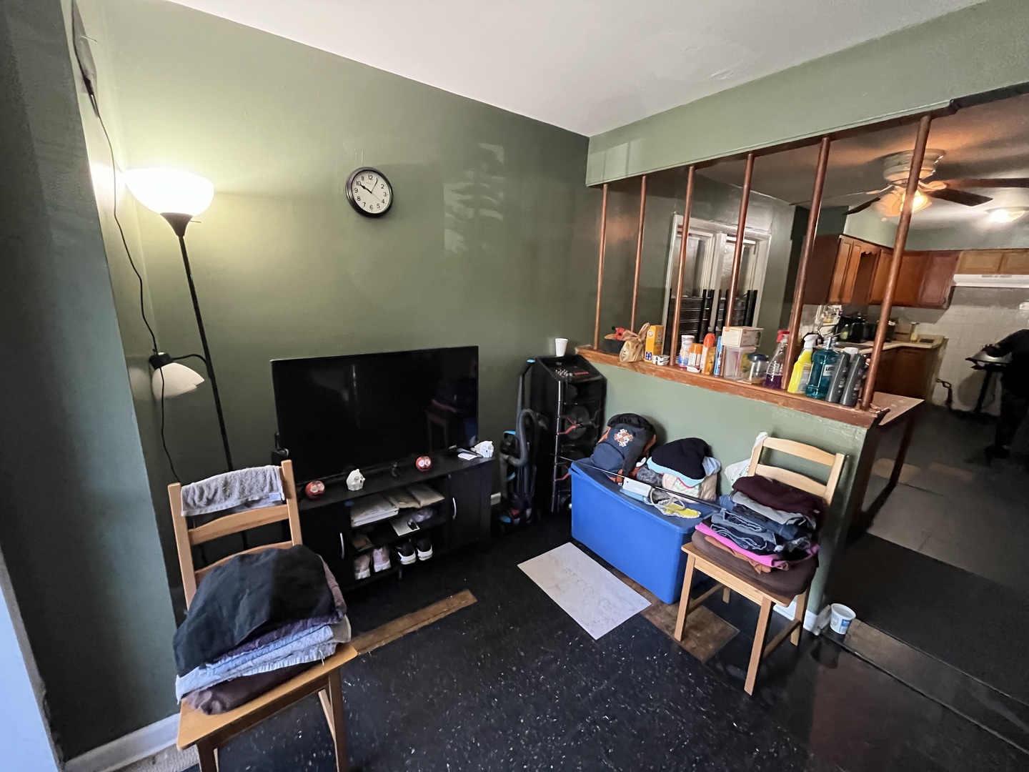 6951 S Hermitage Avenue Property Photo 3