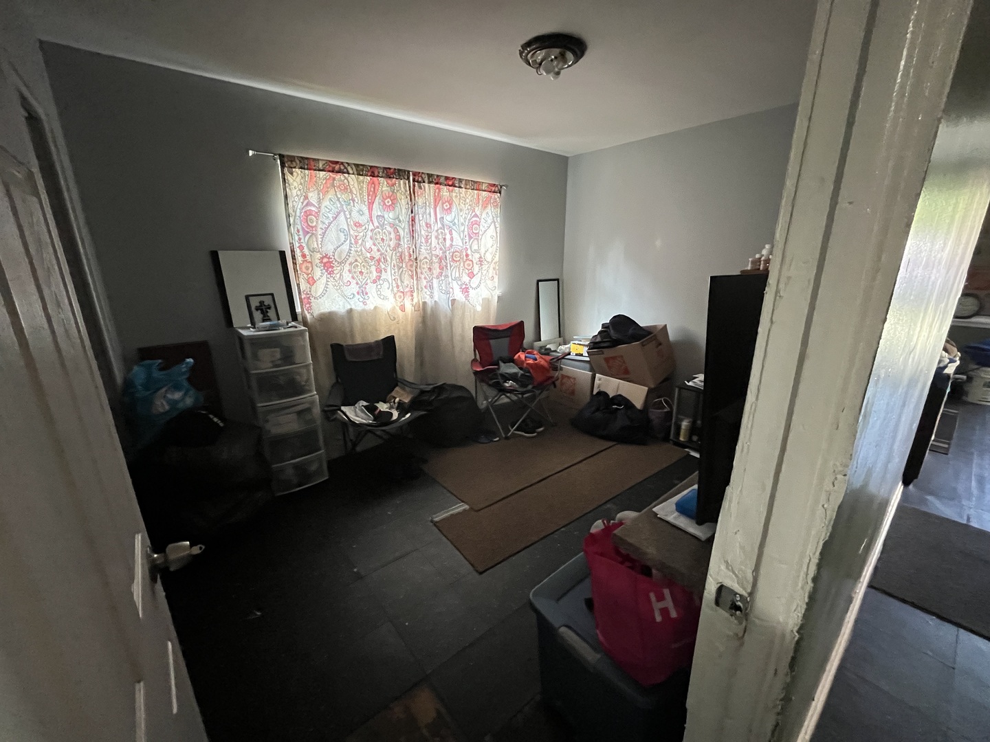 6951 S Hermitage Avenue Property Photo 5