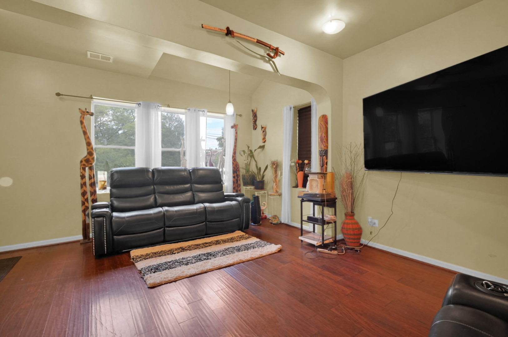 10501 S Morgan Street Property Photo 8