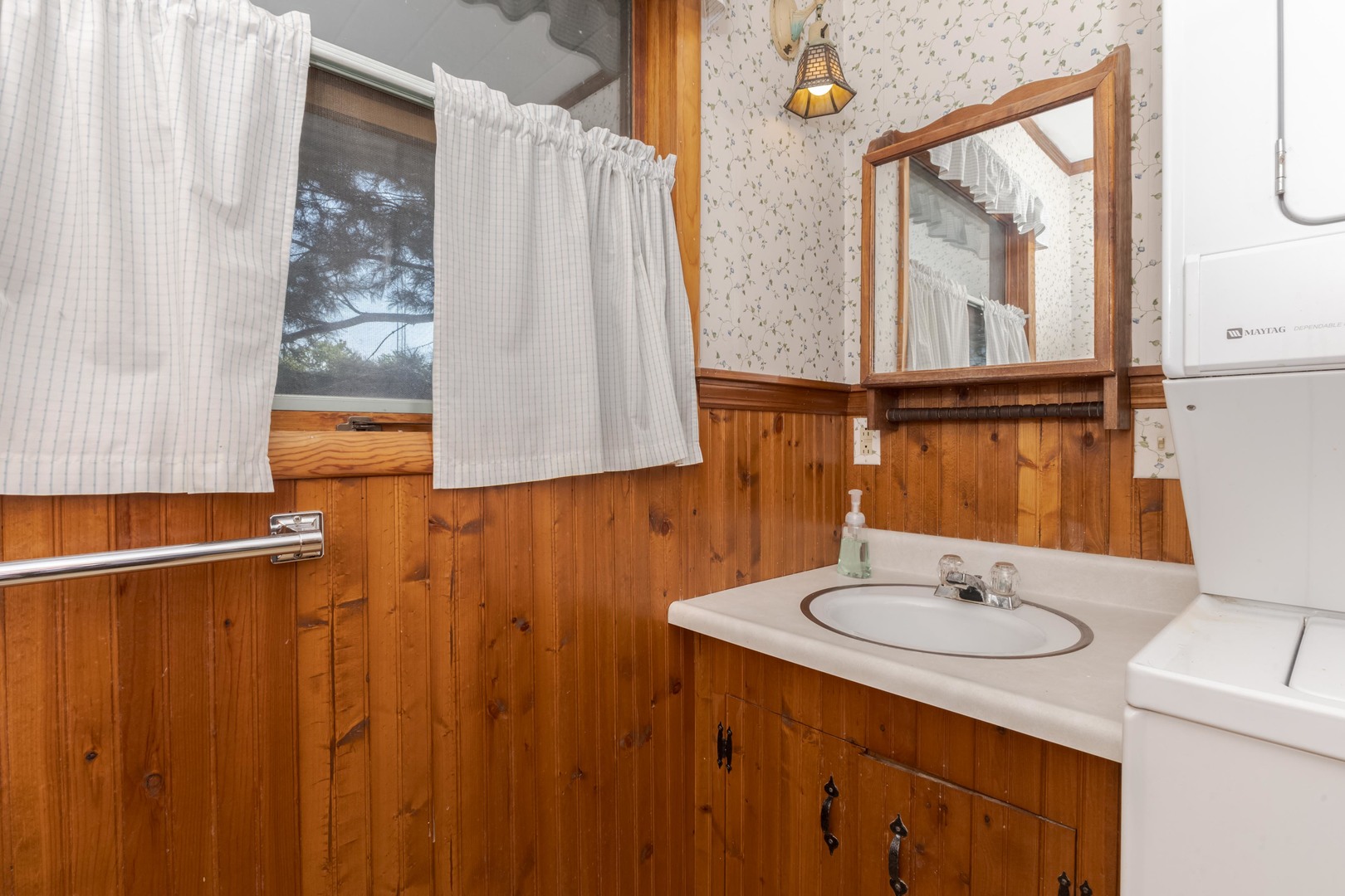 214 E Van Alstyne Street Property Photo 12