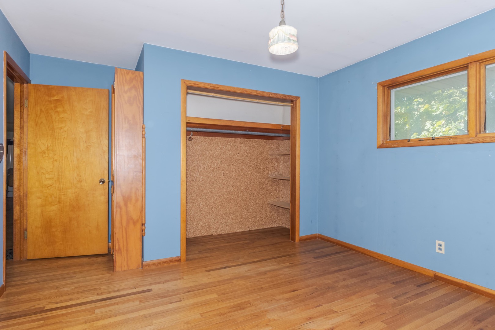 214 E Van Alstyne Street Property Photo 19