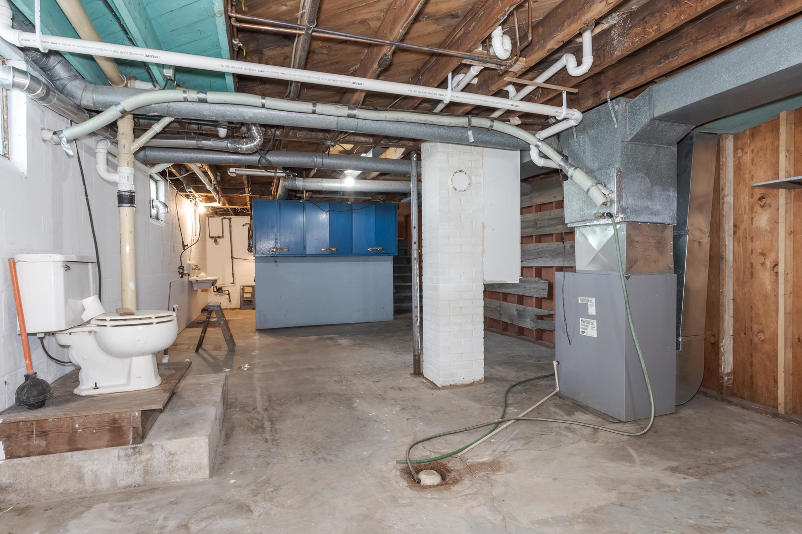 214 E Van Alstyne Street Property Photo 25