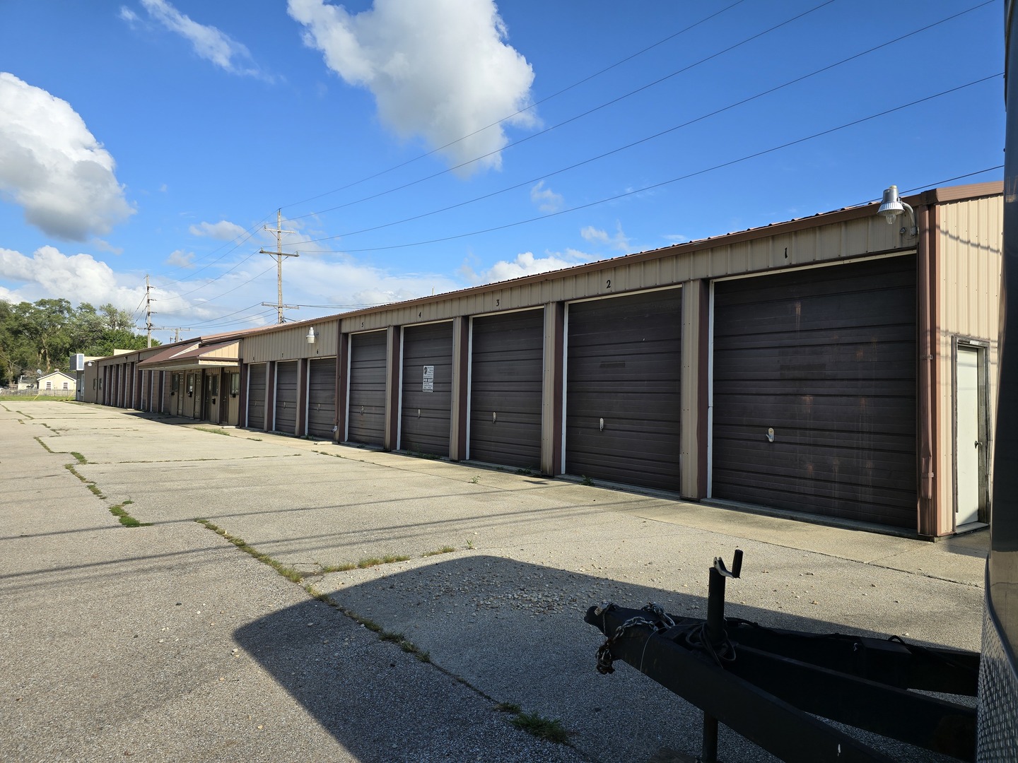 300 E Main Street 6 Property Photo 2