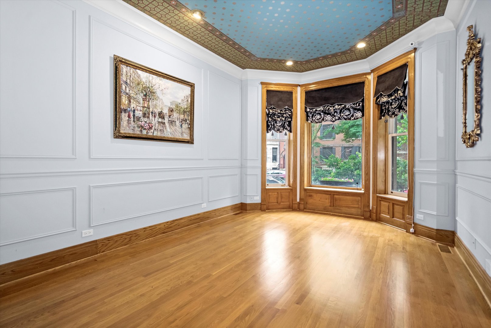 52 E Cedar Street Property Photo 14