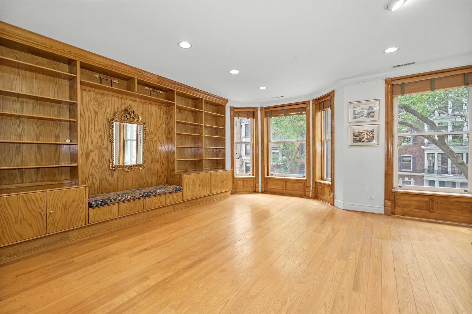 52 E Cedar Street Property Photo 30