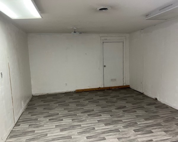 9301 S Evans Avenue Property Photo 2
