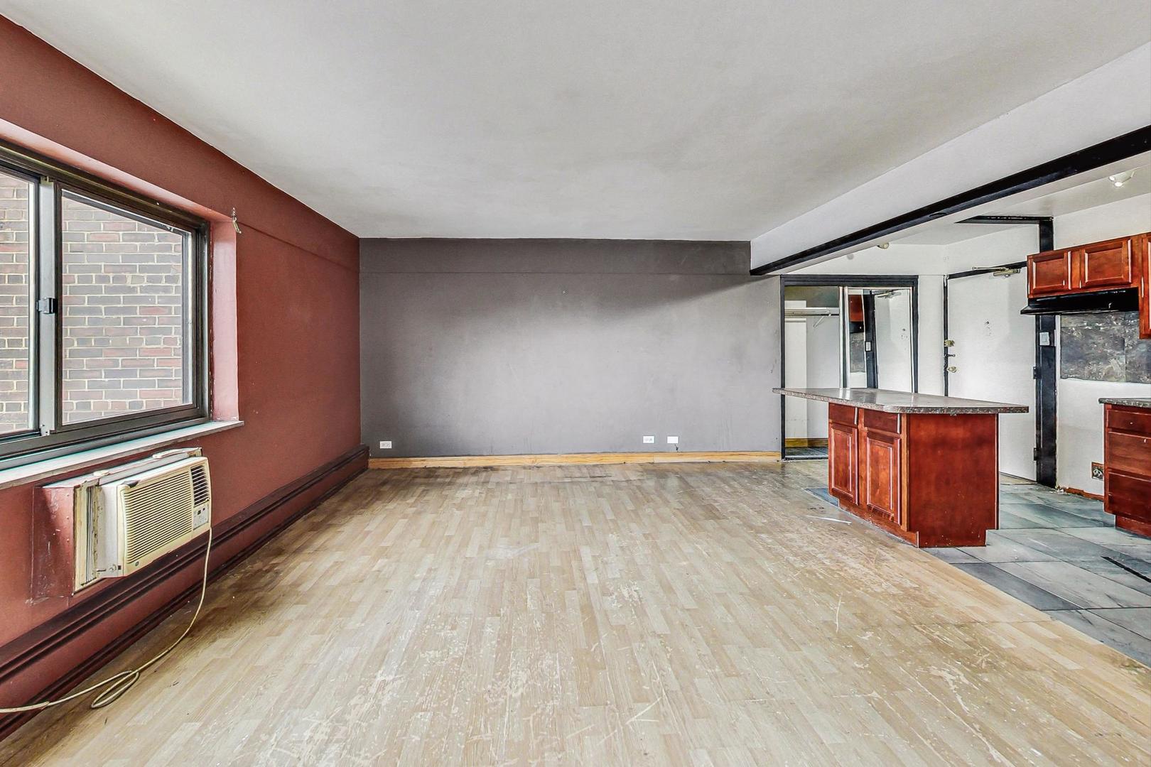 7337 S South Shore Drive 430 Property Photo 8