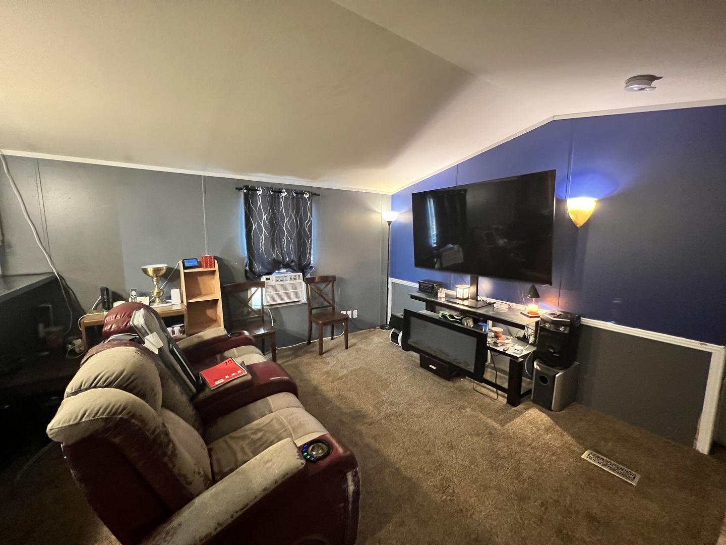 300 E Spencer Street 59 Property Photo 8