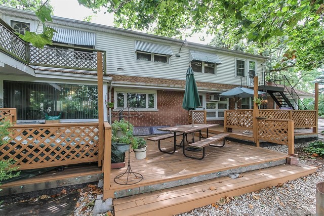 702 S Rohlwing Road Property Photo 15
