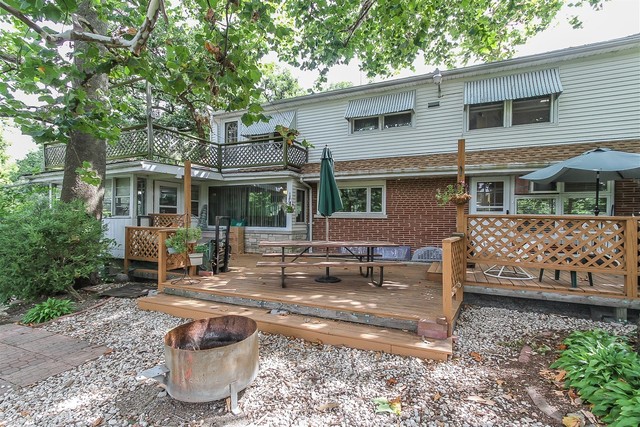 702 S Rohlwing Road Property Photo 16