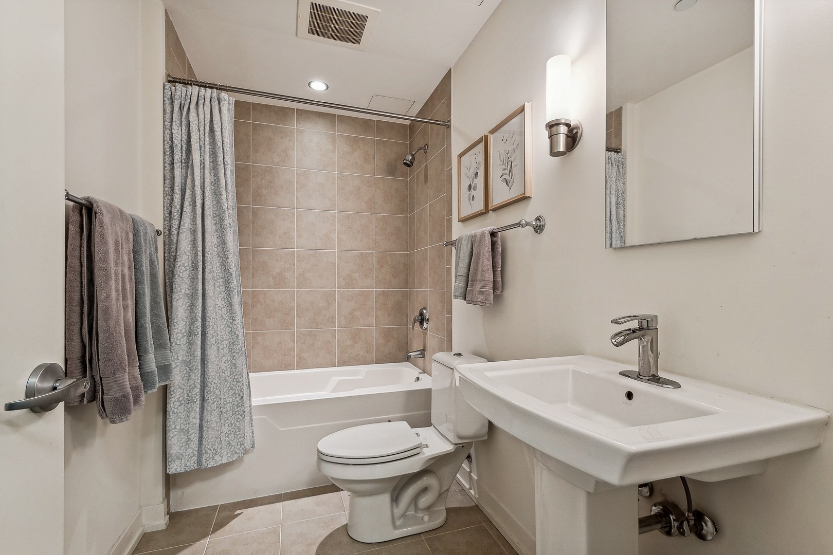 1570 Elmwood Avenue 1010 Property Photo 10