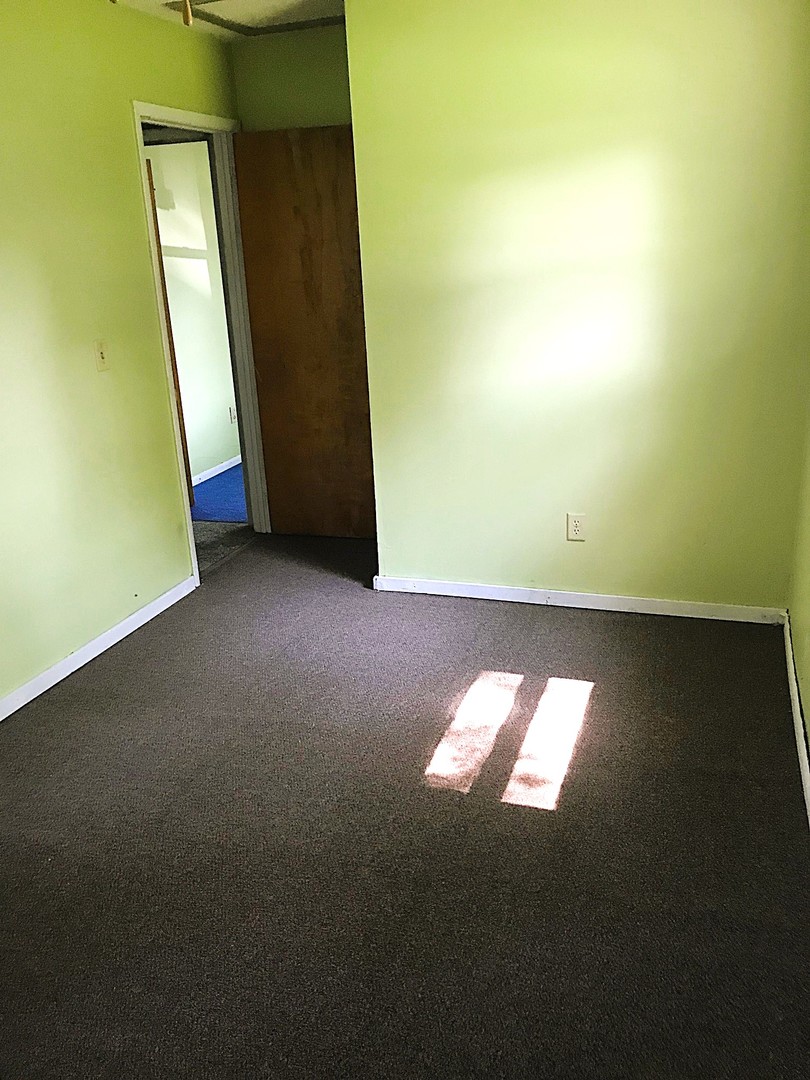 1702 W 9th Street Property Photo 6