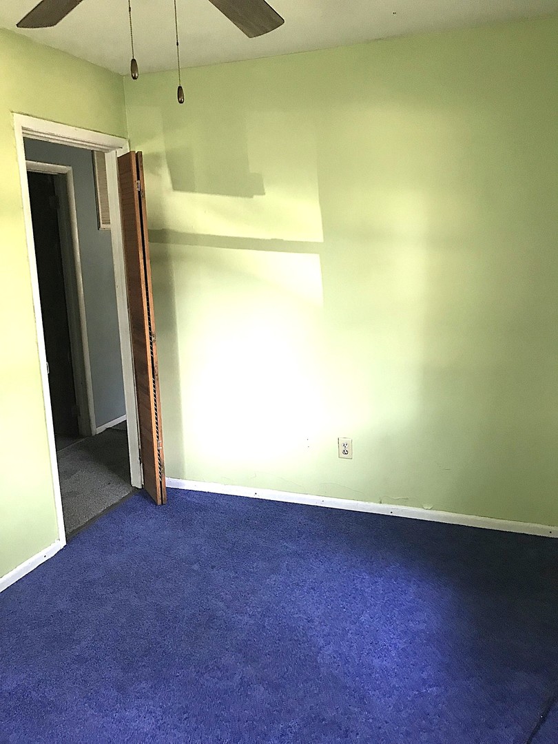 1702 W 9th Street Property Photo 8