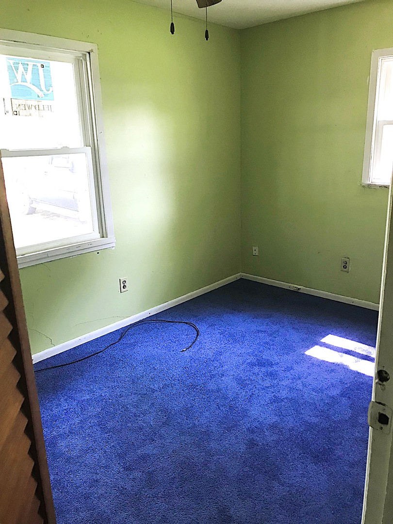 1702 W 9th Street Property Photo 9