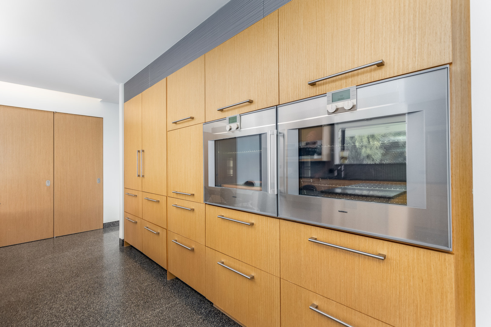12 Gunia Avenue Property Photo 35