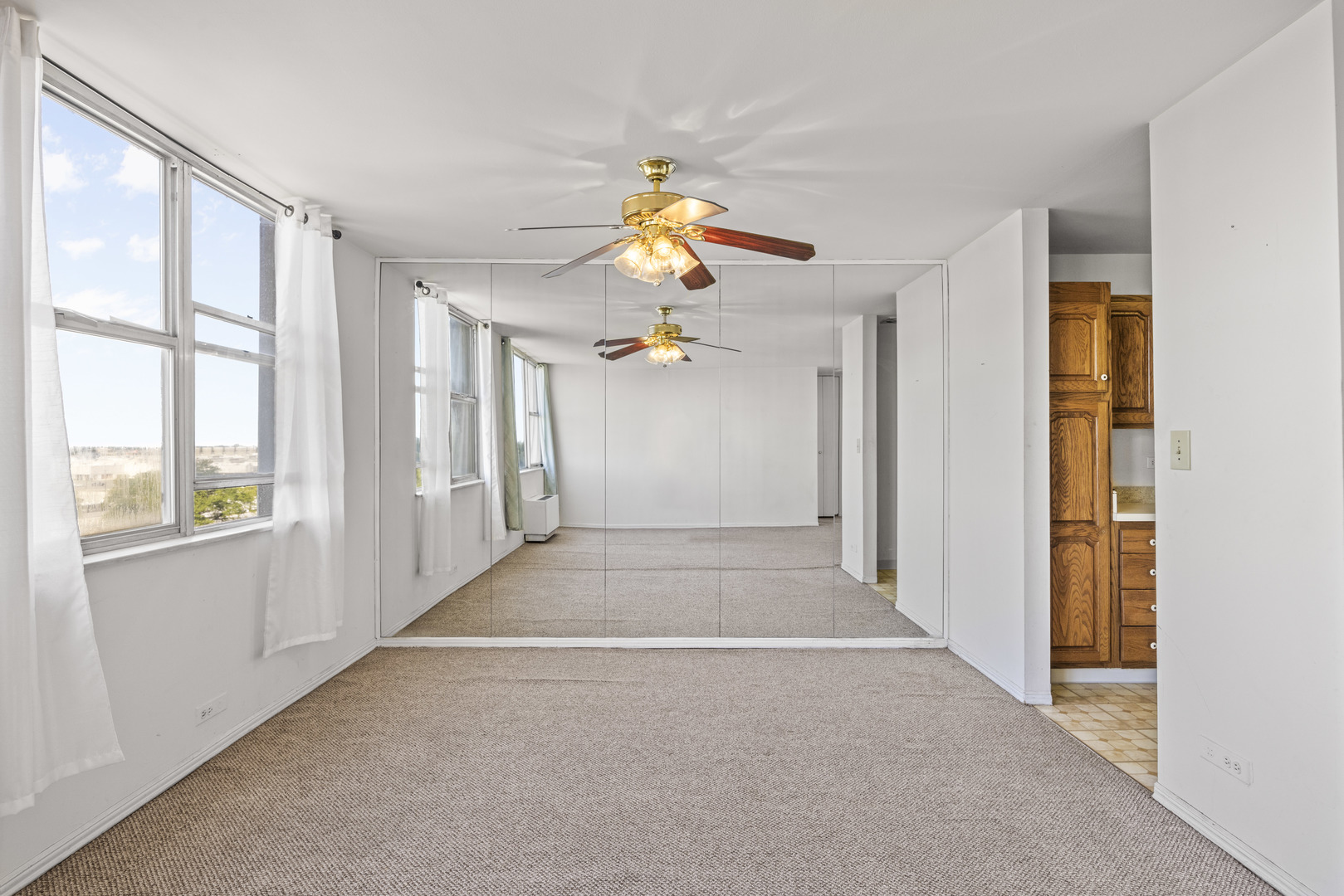 4300 W Ford City Drive A808 Property Photo 3