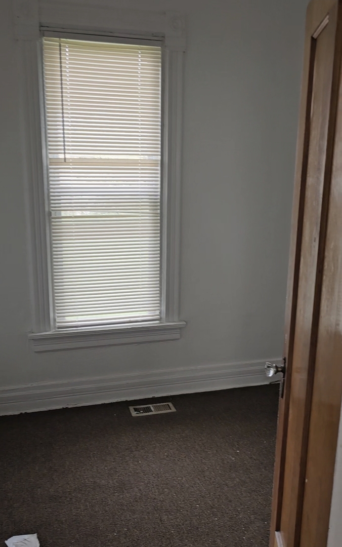 7245 S Green Street Property Photo 7