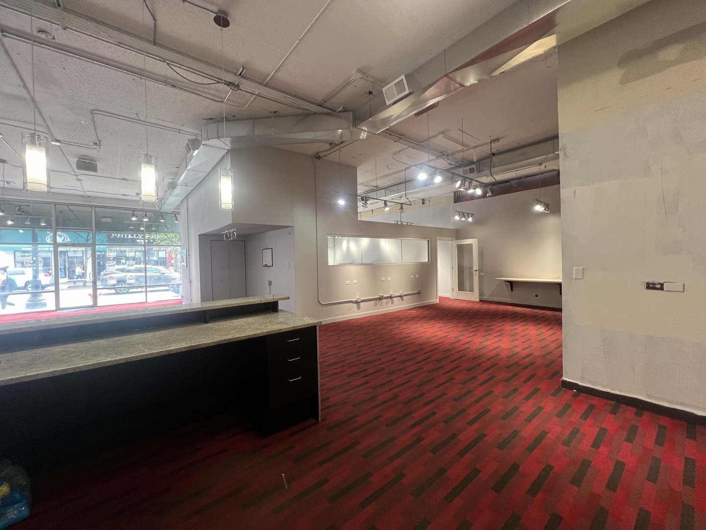 906 W Belmont Avenue Property Photo 11