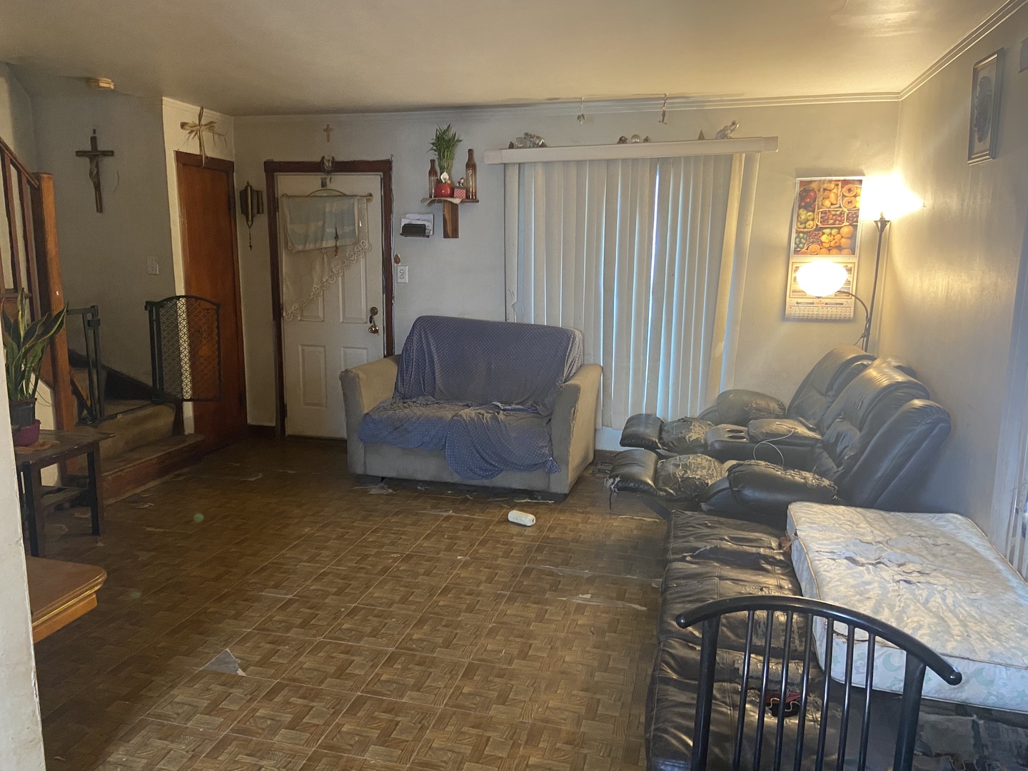 7314 S Whipple Street Property Photo 2