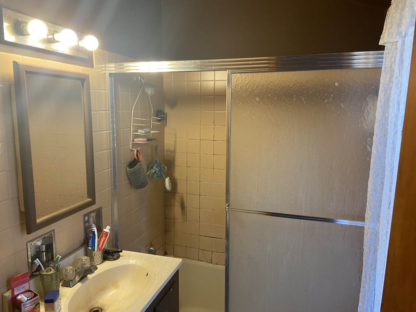 7314 S Whipple Street Property Photo 5