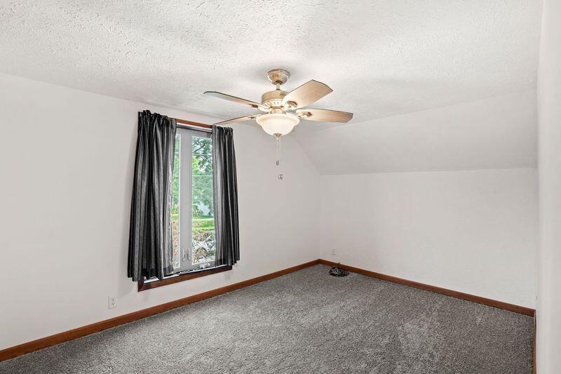 420 E Main Street Property Photo 16