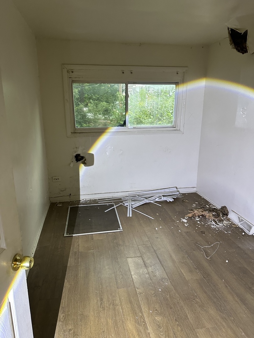 1311 E 69th Street Property Photo 11