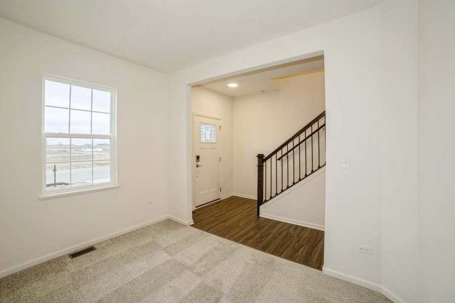 630 S Joliet Street Property Photo 8