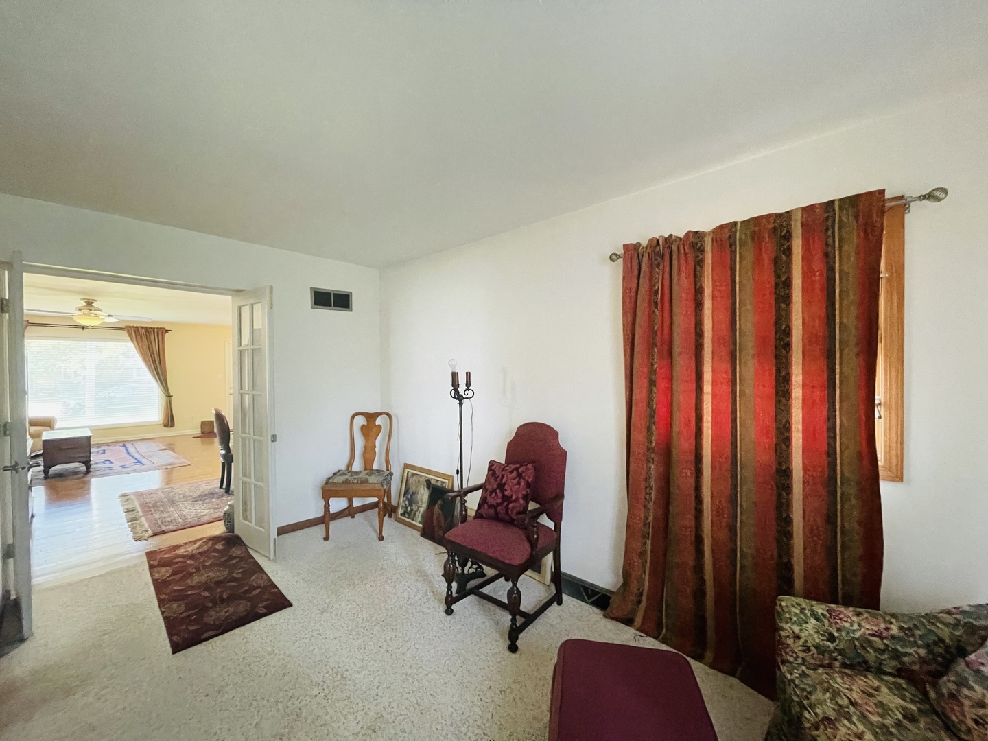 1007 W Bridge Street Property Photo 13
