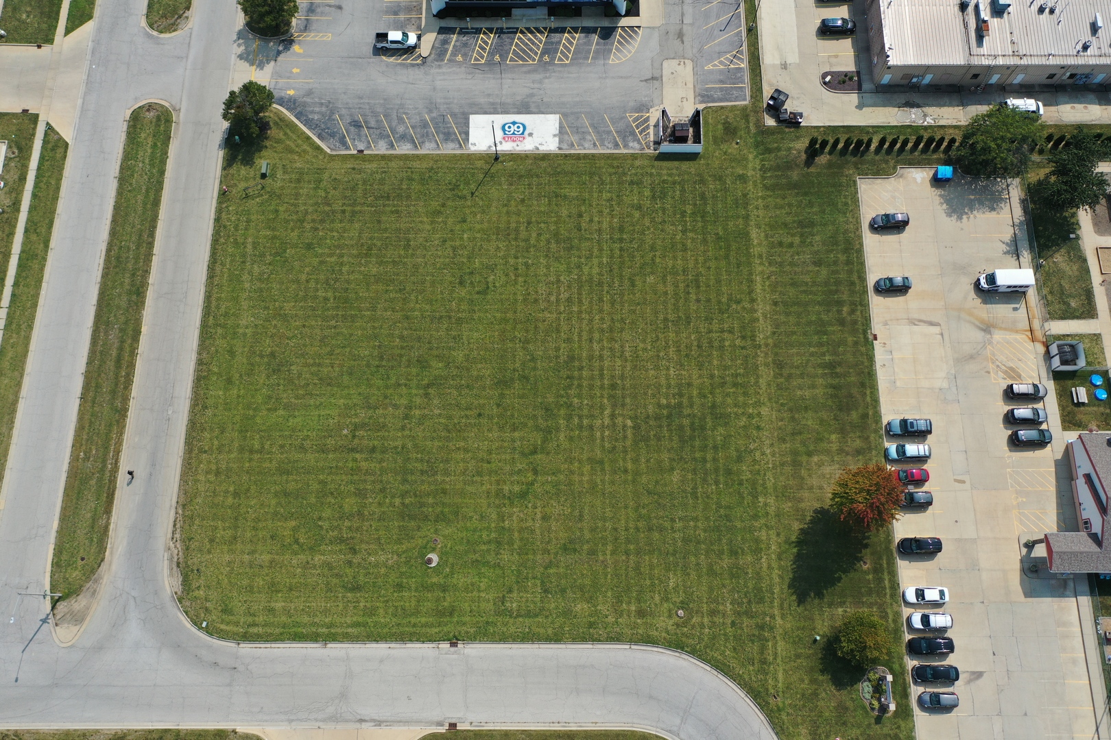 1703 Sugar Creek Boulevard Property Photo 2