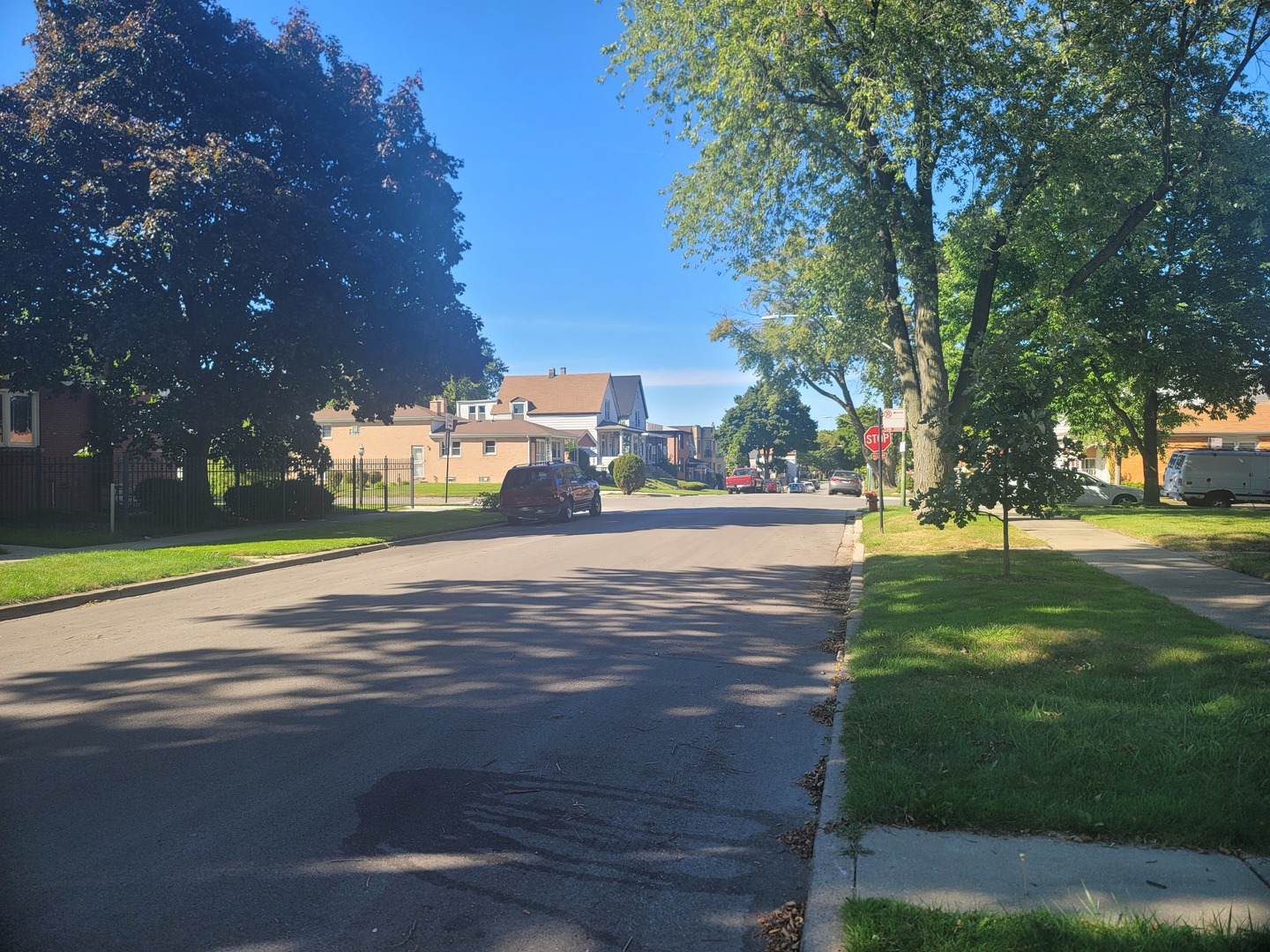9411 S Calumet Avenue Property Photo 3