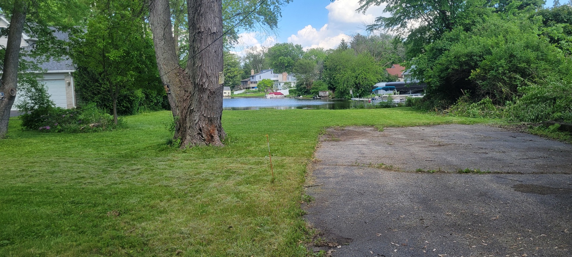 228 South Shore Drive Property Photo 4