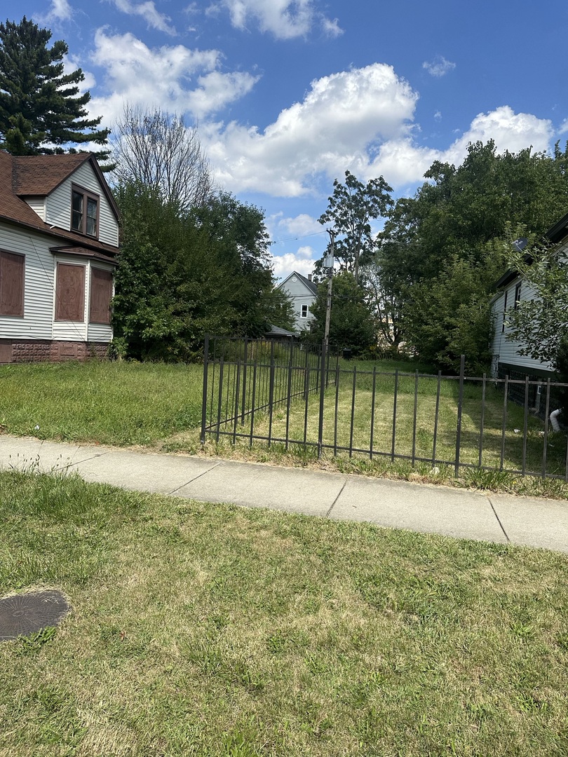 34 W 112th Street Property Photo 3