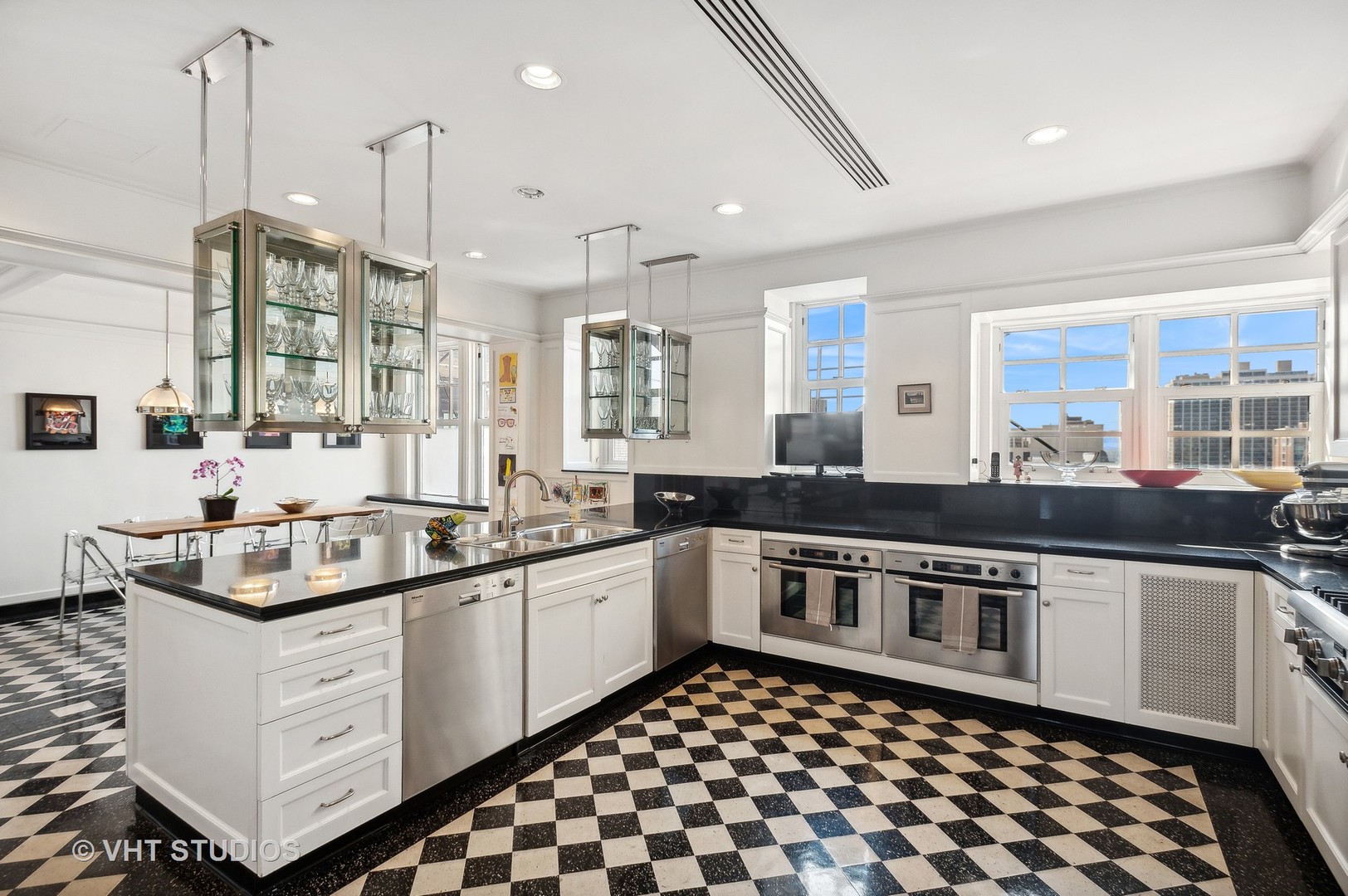 1500 N Lake Shore Drive 22a Property Photo 13