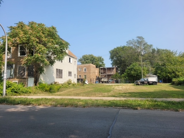 5943-45 S Loomis Boulevard Property Photo 1