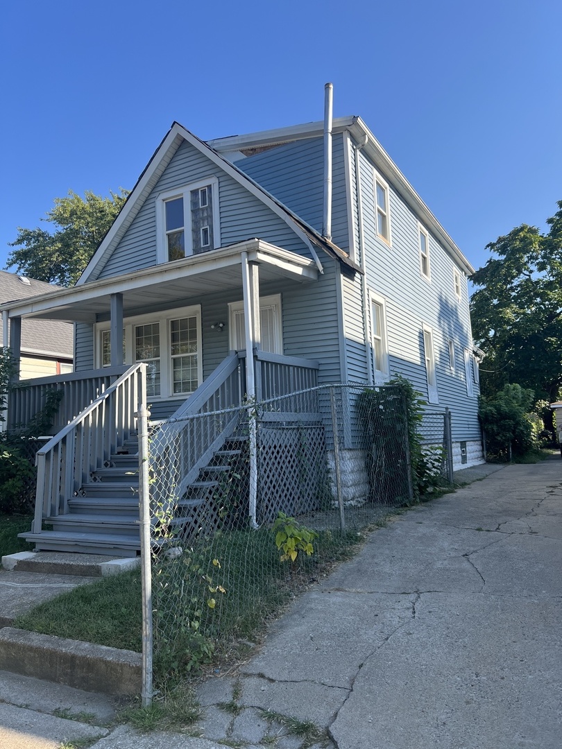 39 E 102nd Place Property Photo 2