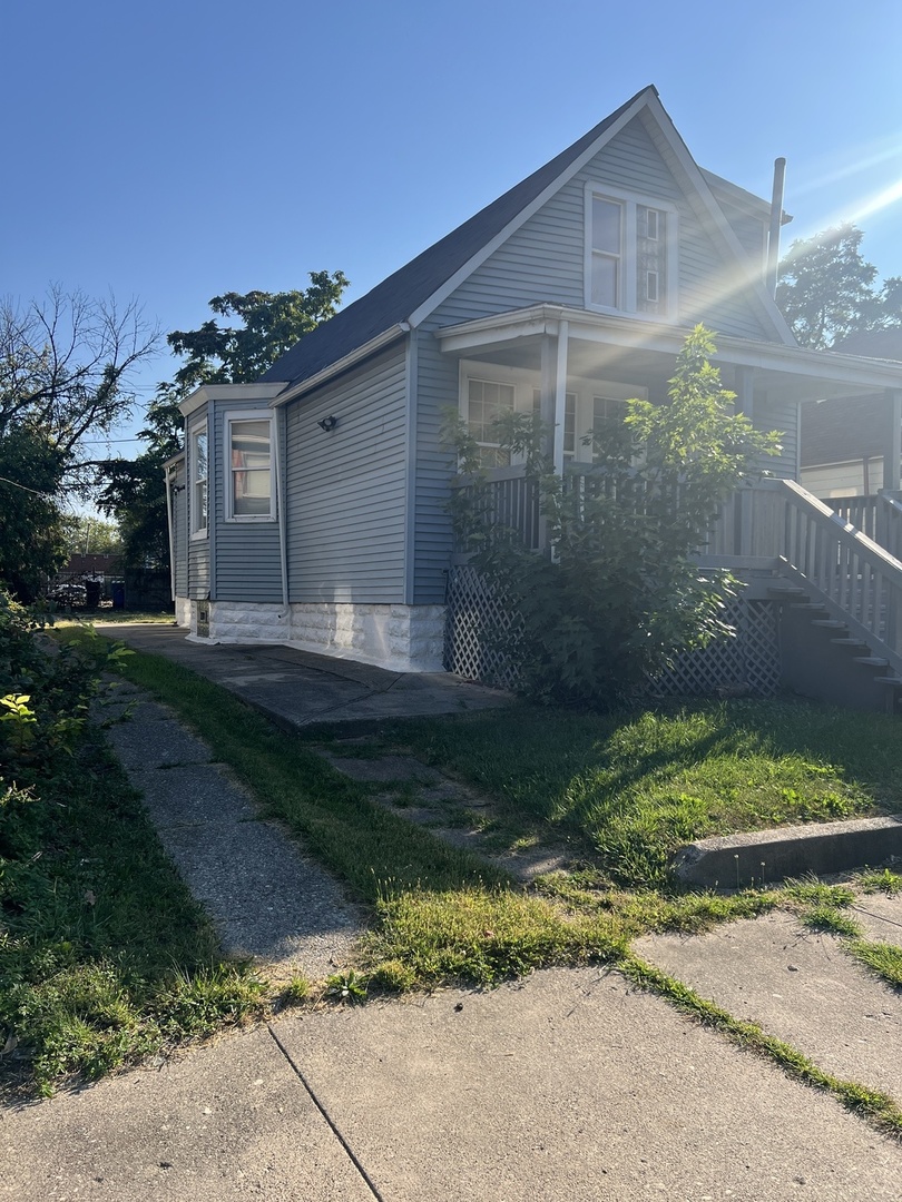 39 E 102nd Place Property Photo 3