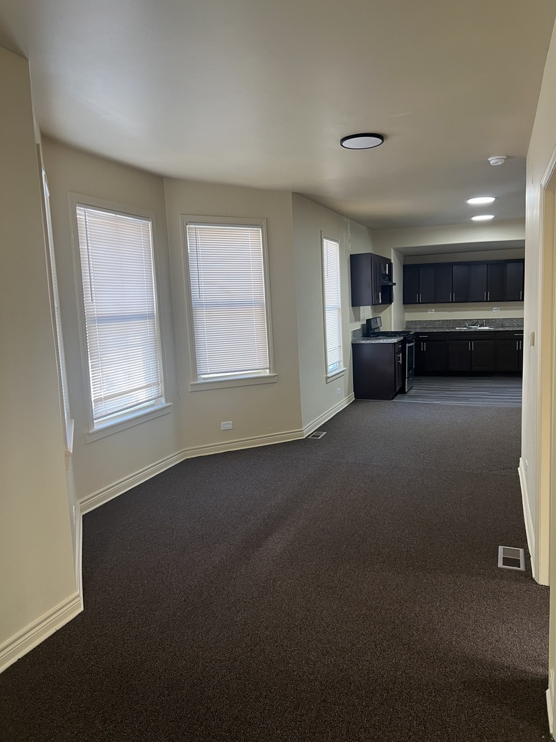 39 E 102nd Place Property Photo 4