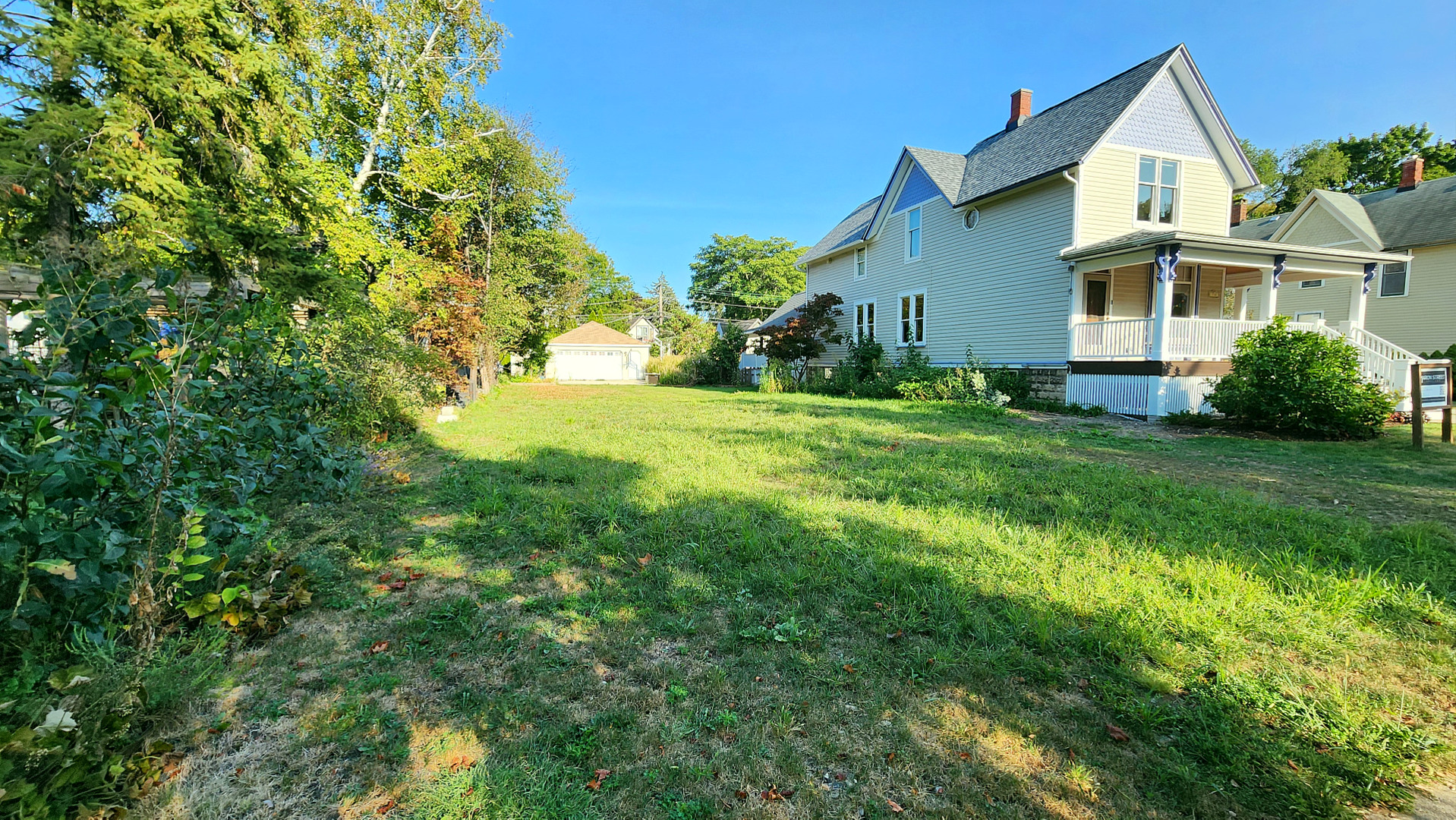 742 N Marion Street Property Photo 1