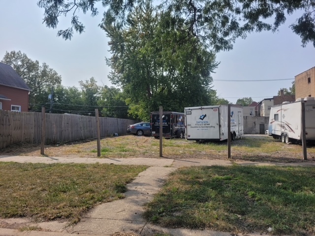 7012-7014 S Stewart Avenue Property Photo 1