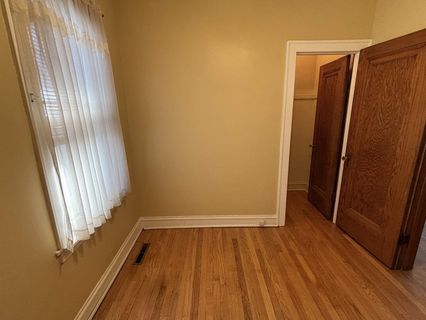 7619 W 60th Place Property Photo 11