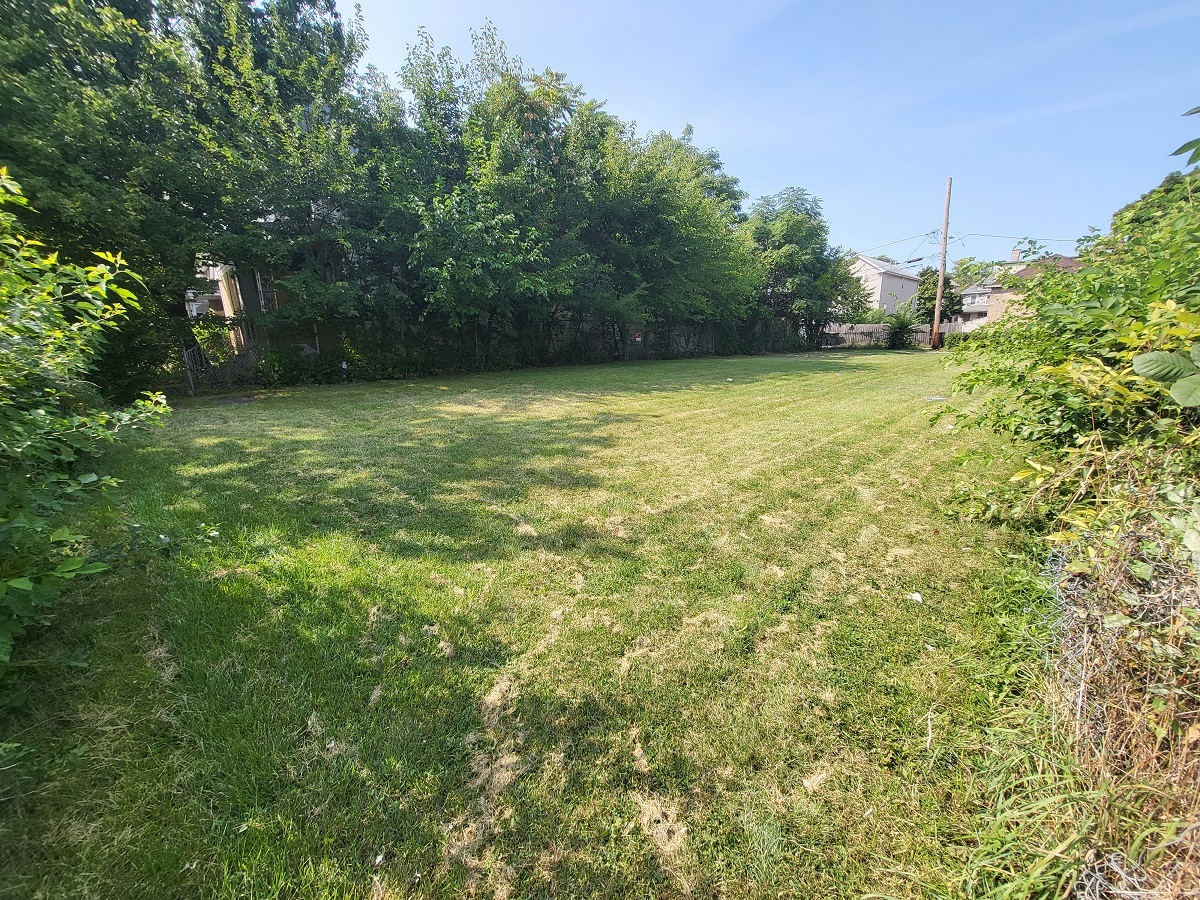 5404 W Walton Street Property Photo 2